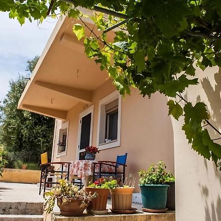 Flamiatos Garden Cottages Pouláta エクステリア 写真